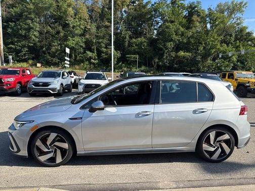 2022 Volkswagen Golf GTI 2.0T SE
