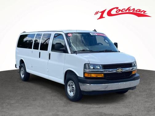 Summit White 2024 Chevrolet Express 3500 LT