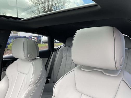 Daytona Gray Pearl Effect 2021 Audi A5 45 S line Premium