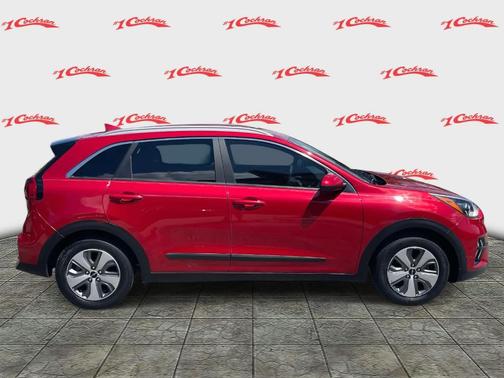 2022 Kia Niro LX