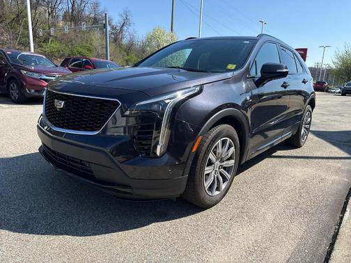 Metallic 2022 Cadillac XT4 Sport