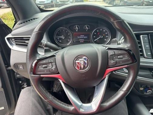 2022 Buick Enclave Essence
