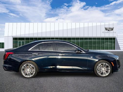 2021 Cadillac CT4 Premium Luxury