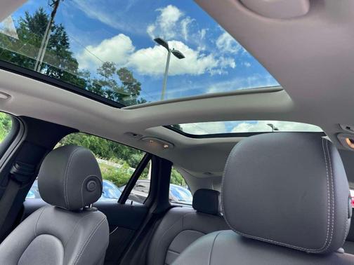 Graphite Gray Metallic 2021 Mercedes-Benz GLC 300 Base 4MATIC