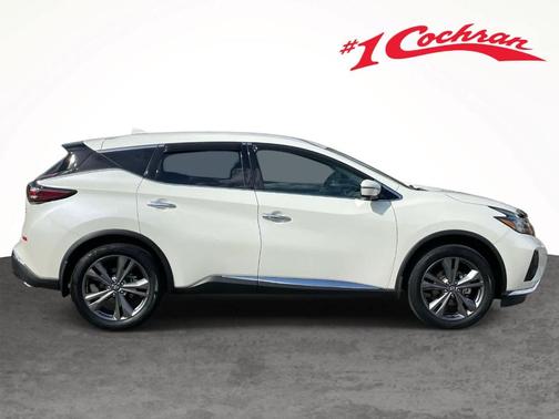 White 2023 Nissan Murano Platinum