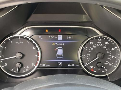 White 2023 Nissan Murano Platinum