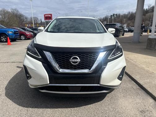 White 2023 Nissan Murano Platinum
