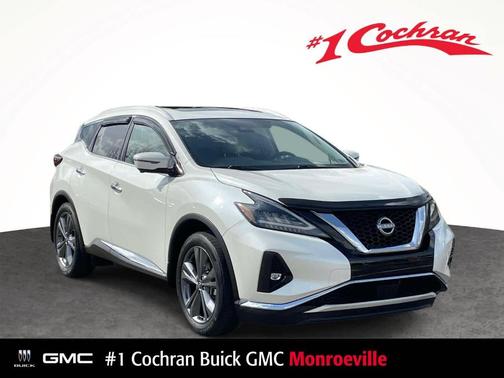 White 2023 Nissan Murano Platinum
