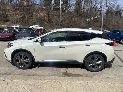 White 2023 Nissan Murano Platinum