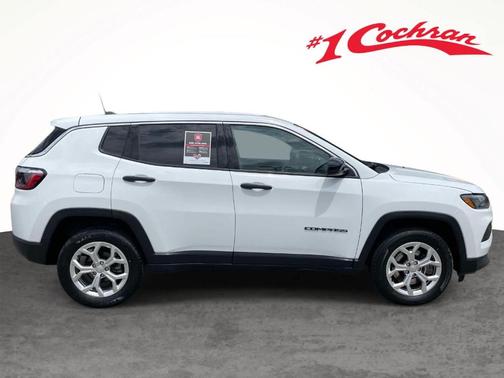 Bright White Clearcoat 2024 Jeep Compass Sport