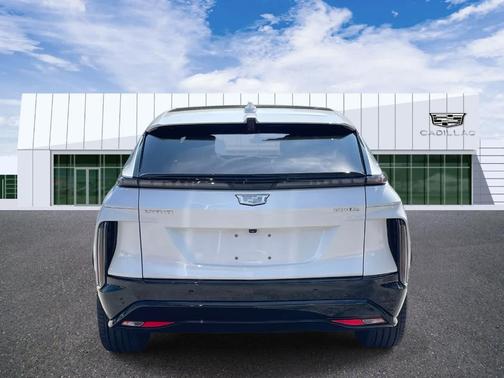 2024 Cadillac LYRIQ Sport