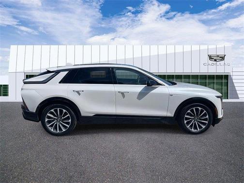 2024 Cadillac LYRIQ Sport
