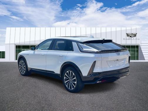 2024 Cadillac LYRIQ Sport