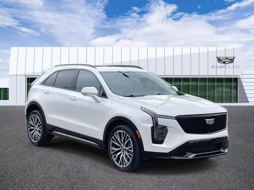 2024 Cadillac XT4 Sport