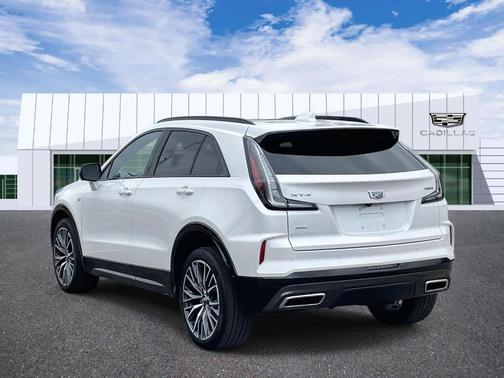 2024 Cadillac XT4 Sport