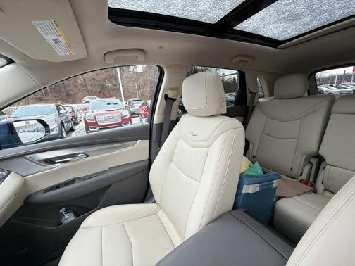 2023 Cadillac XT5 Premium Luxury