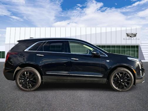 2022 Cadillac XT5 Premium Luxury