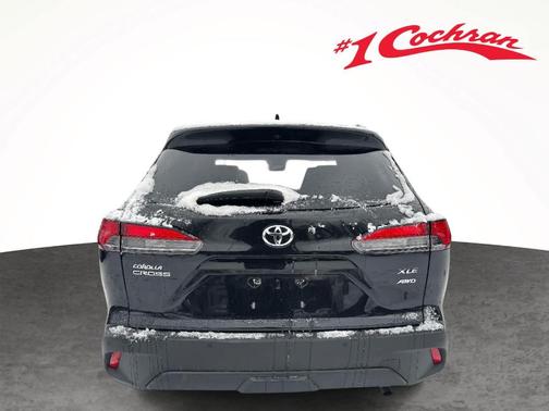 2025 Toyota Corolla Cross XLE