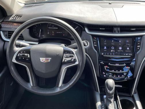 Radiant Silver Metallic 2019 Cadillac XTS Luxury