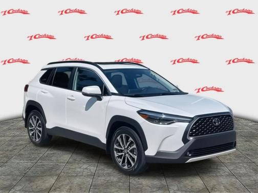 2024 Toyota Corolla Cross XLE