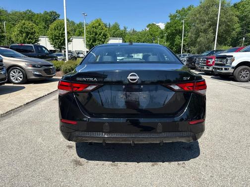 Black 2024 Nissan Sentra SV