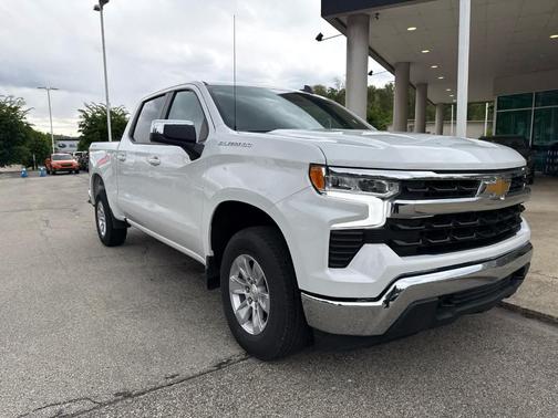 Summit White 2026 Chevrolet Silverado 1500 LT