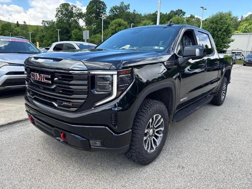 Onyx Black 2023 GMC Sierra 1500 AT4