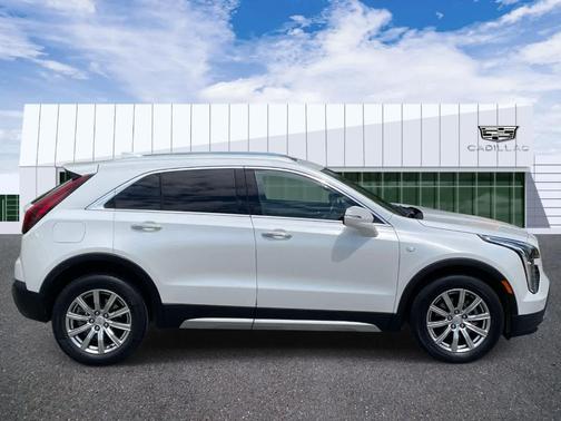Crystal White Tri-Coat 2023 Cadillac XT4 Premium Luxury