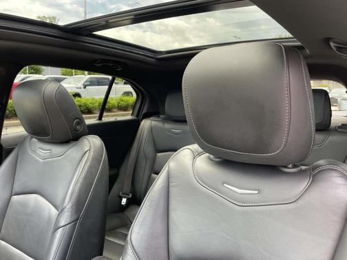 Crystal White Tri-Coat 2023 Cadillac XT4 Premium Luxury