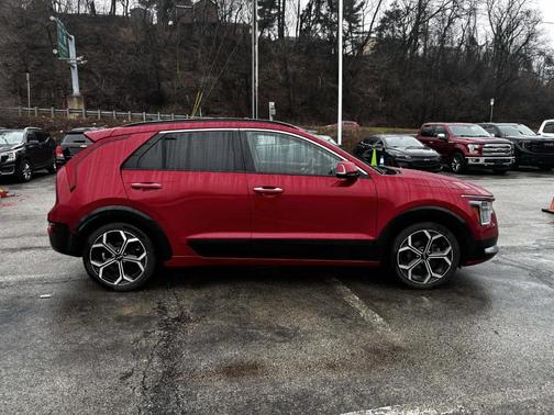 2023 Kia Niro SX Touring