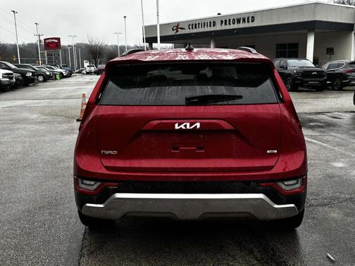 2023 Kia Niro SX Touring