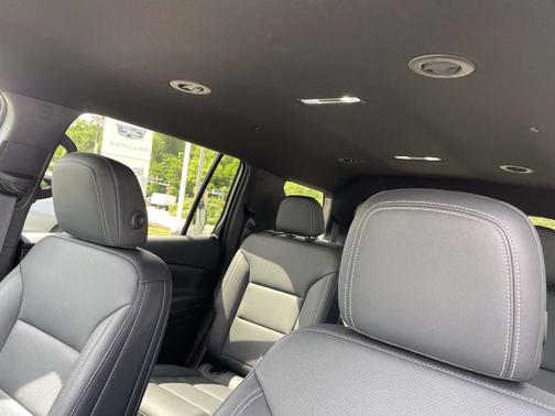 Sterling Gray Metallic 2025 Chevrolet Traverse LT