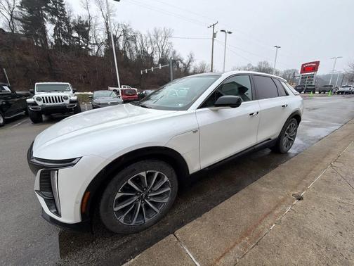 2024 Cadillac LYRIQ Sport