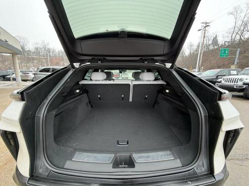 2024 Cadillac LYRIQ Sport