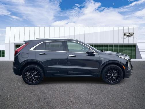 2022 Cadillac XT4 Luxury