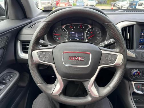 Metallic 2024 GMC Terrain SLE