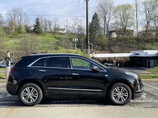 Stellar Black Metallic 2023 Cadillac XT5 Premium Luxury