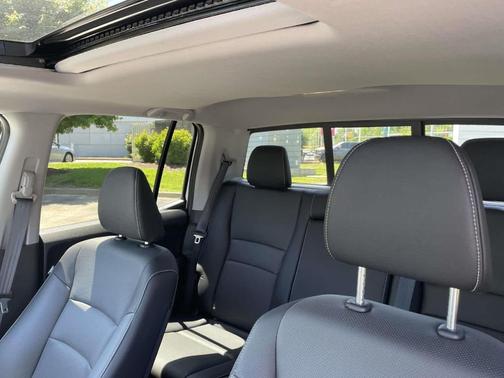 Platinum White Pearl 2024 Honda Ridgeline RTL