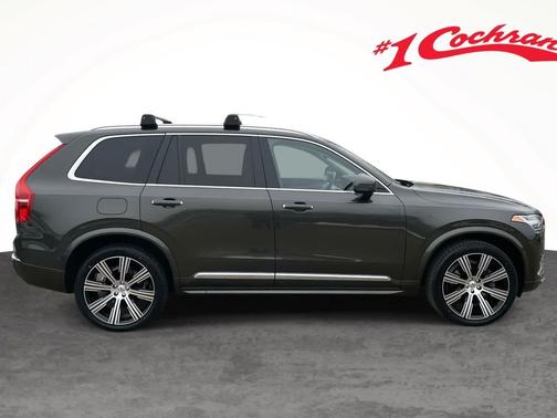 2022 Volvo XC90 T6 Inscription 7 Passenger