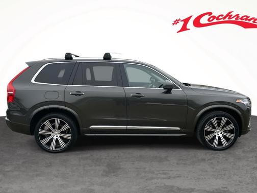 2022 Volvo XC90 T6 Inscription 7 Passenger