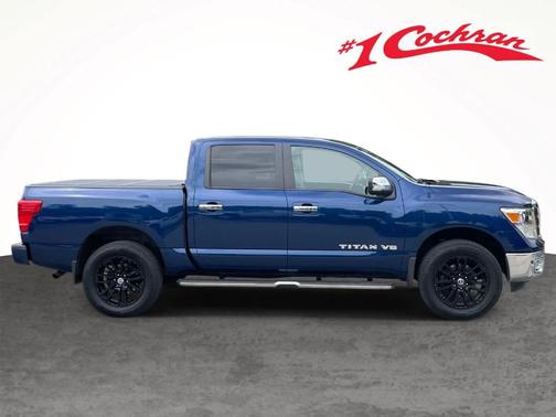 Gray 2018 Nissan Titan SL