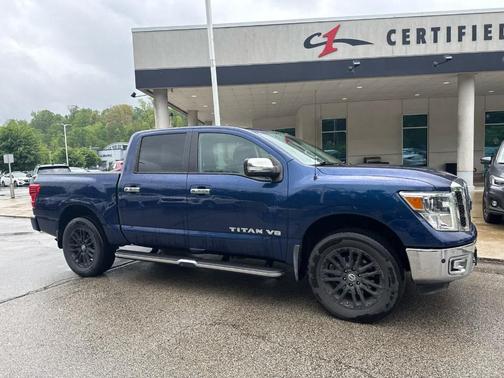 Gray 2018 Nissan Titan SL
