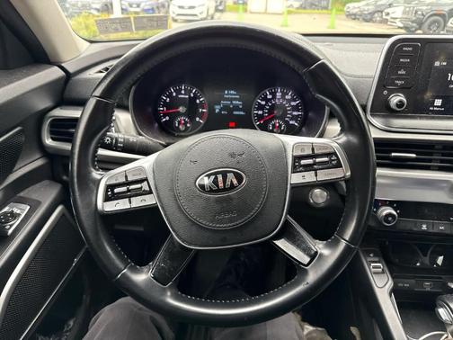 Everlasting Silver 2020 Kia Telluride S