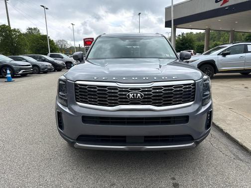 Everlasting Silver 2020 Kia Telluride S