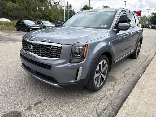 Everlasting Silver 2020 Kia Telluride S