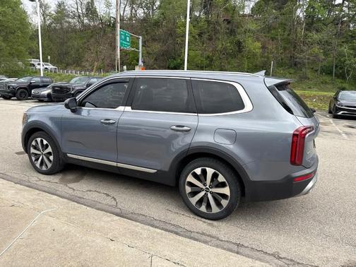 Everlasting Silver 2020 Kia Telluride S