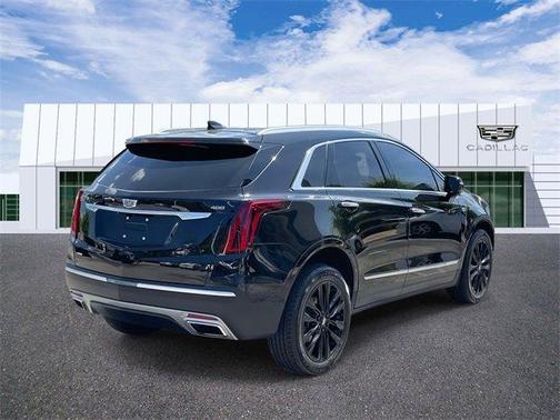 2022 Cadillac XT5 Premium Luxury