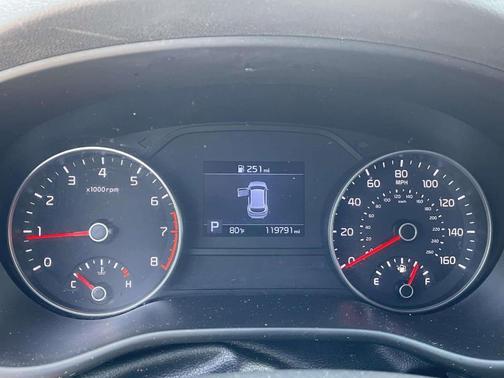 Sparkling Silver 2020 Kia Sportage LX