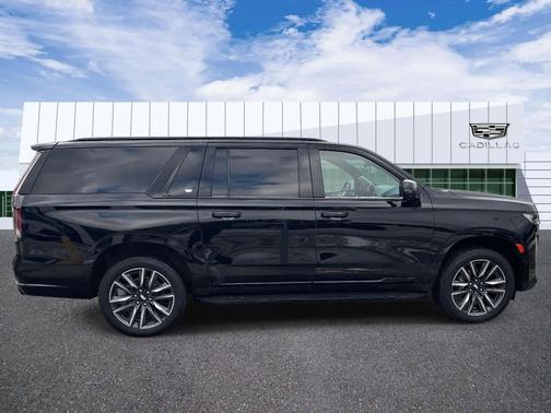 2023 Cadillac Escalade ESV Sport Platinum