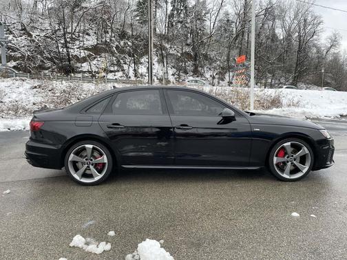 2023 Audi A4 45 S line Premium Plus